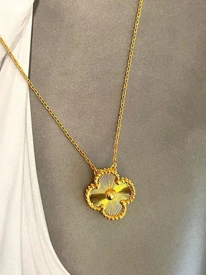 Four-Leaf Clover Gold Pendant Necklace